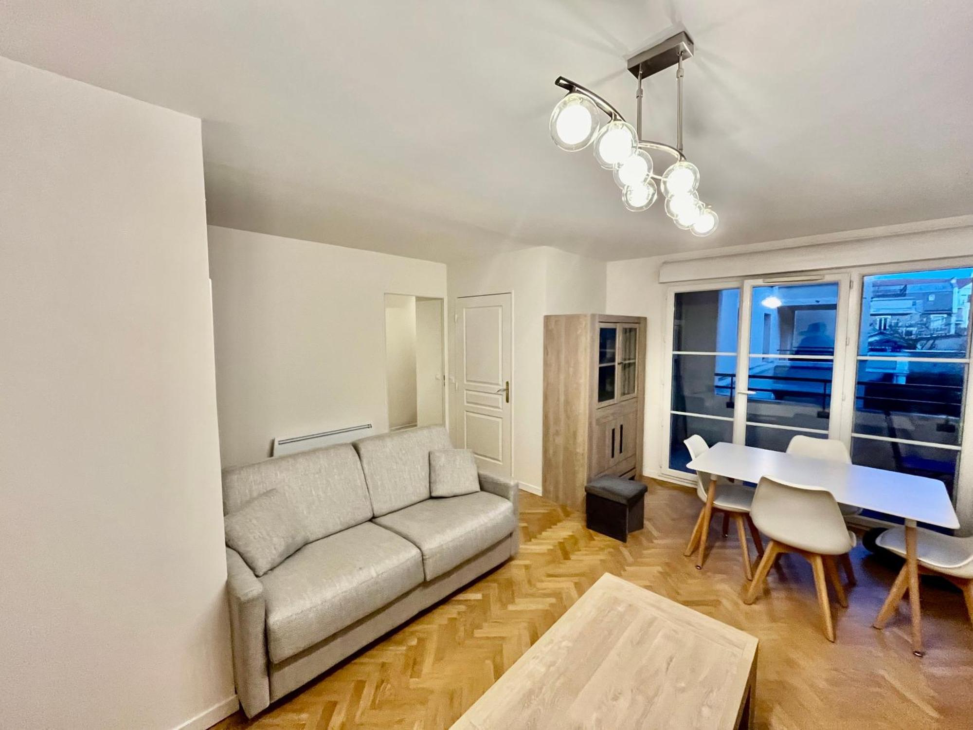 Le Sept Avec Parking, Transfert Apartment Vaires-sur-Marne Exterior photo